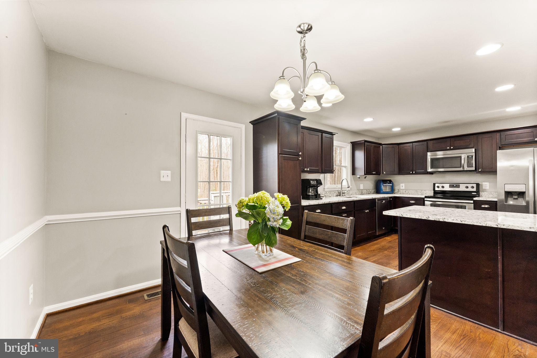 12427 Wright Way Bealeton, VA 22712 - Photo 14 of 55 Dining