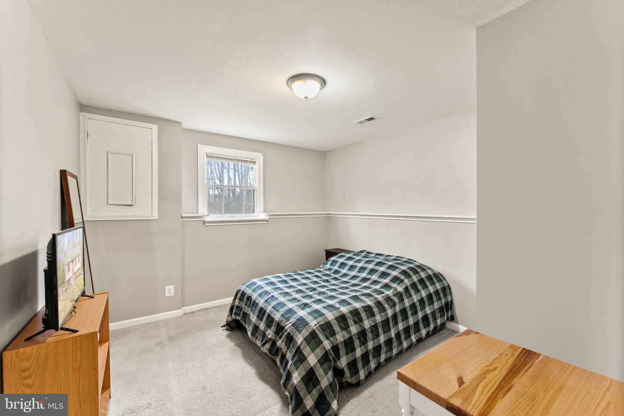 12427 Wright Way Bealeton, VA 22712 - Photo 36 of 55 Bedroom 4