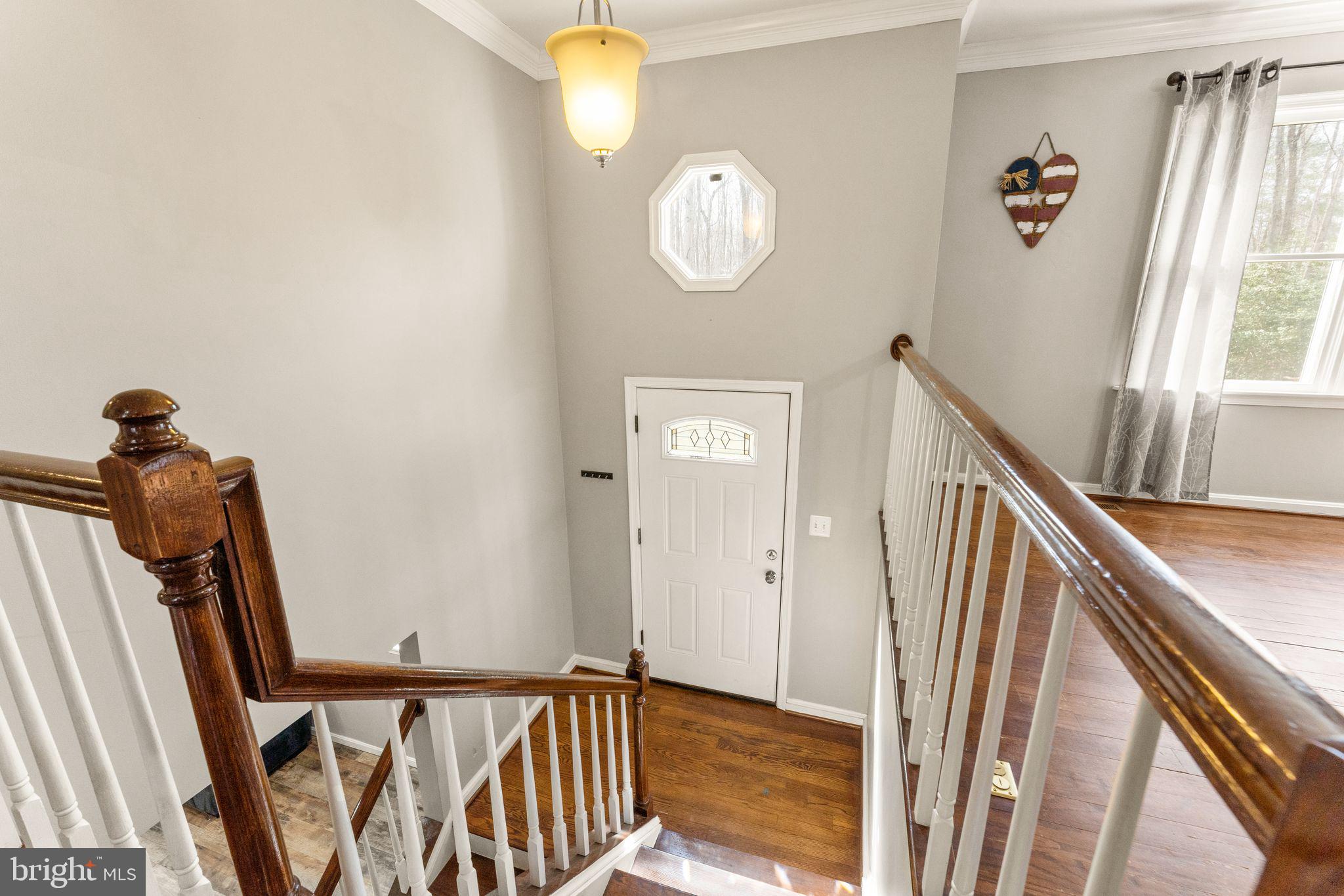 12427 Wright Way Bealeton, VA 22712 - Photo 9 of 55 Foyer