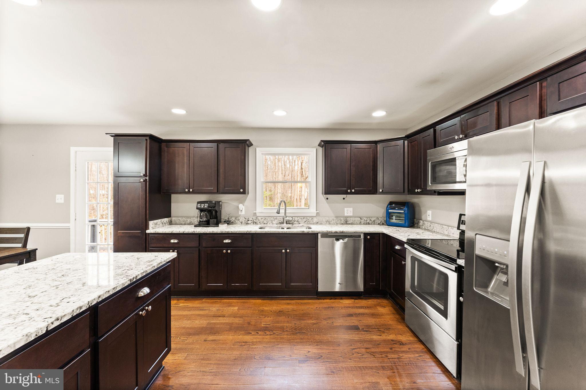 12427 Wright Way Bealeton, VA 22712 - Photo 10 of 55 Gourmet Kitchen