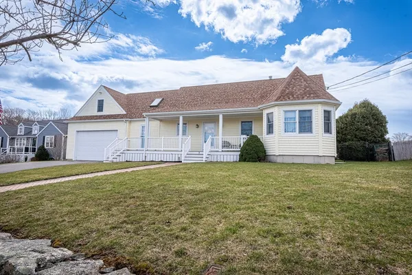 $825,000 | 3 Deerfield Lane, Fairhaven, MA 02719