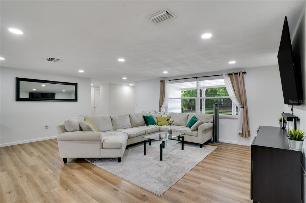 7715 Foxbloom Drive Port Richey, FL 34668 - Photo 7 of 37