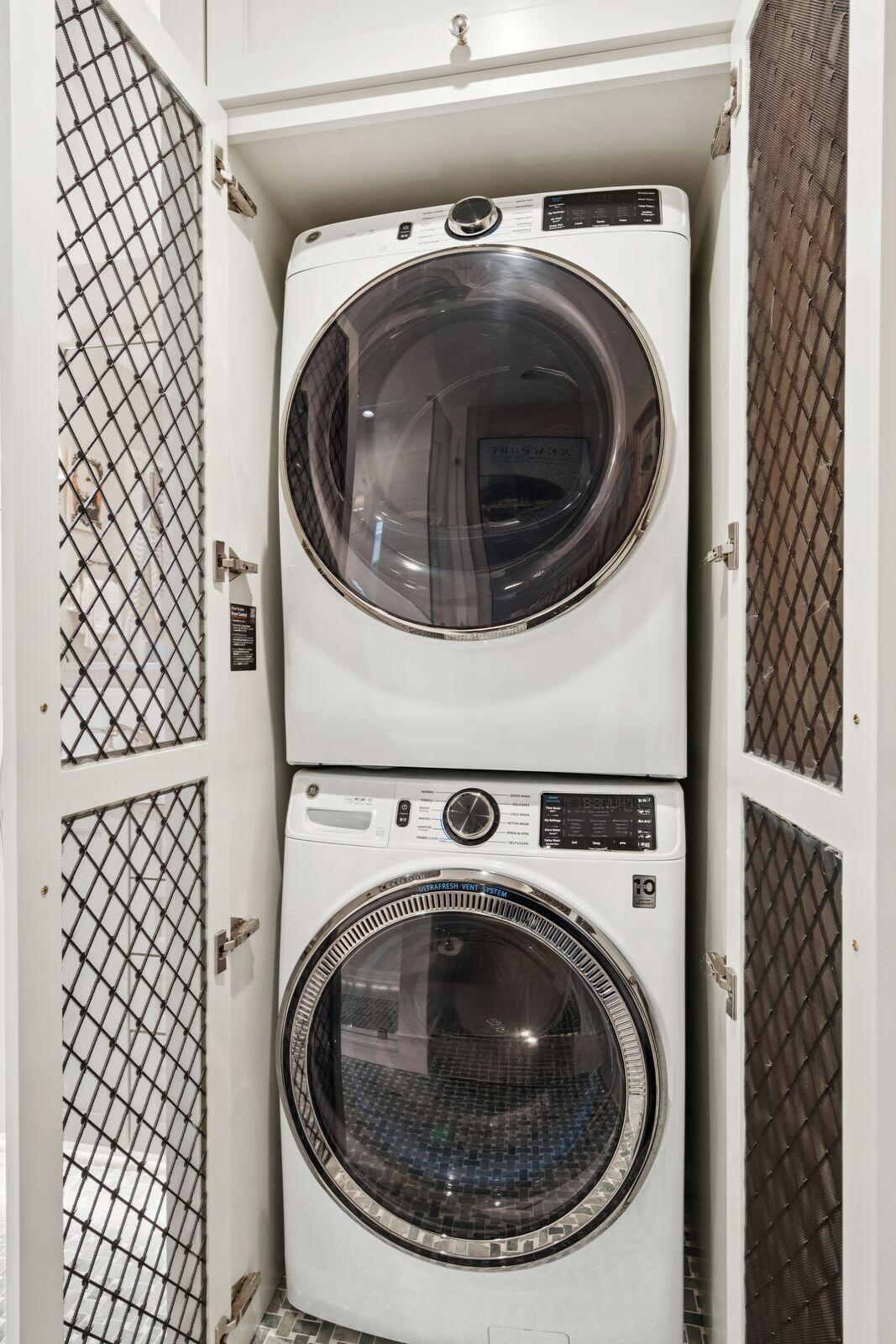 6 St Michaels Alley Charleston, SC 29401 - Photo 47 of 81 45