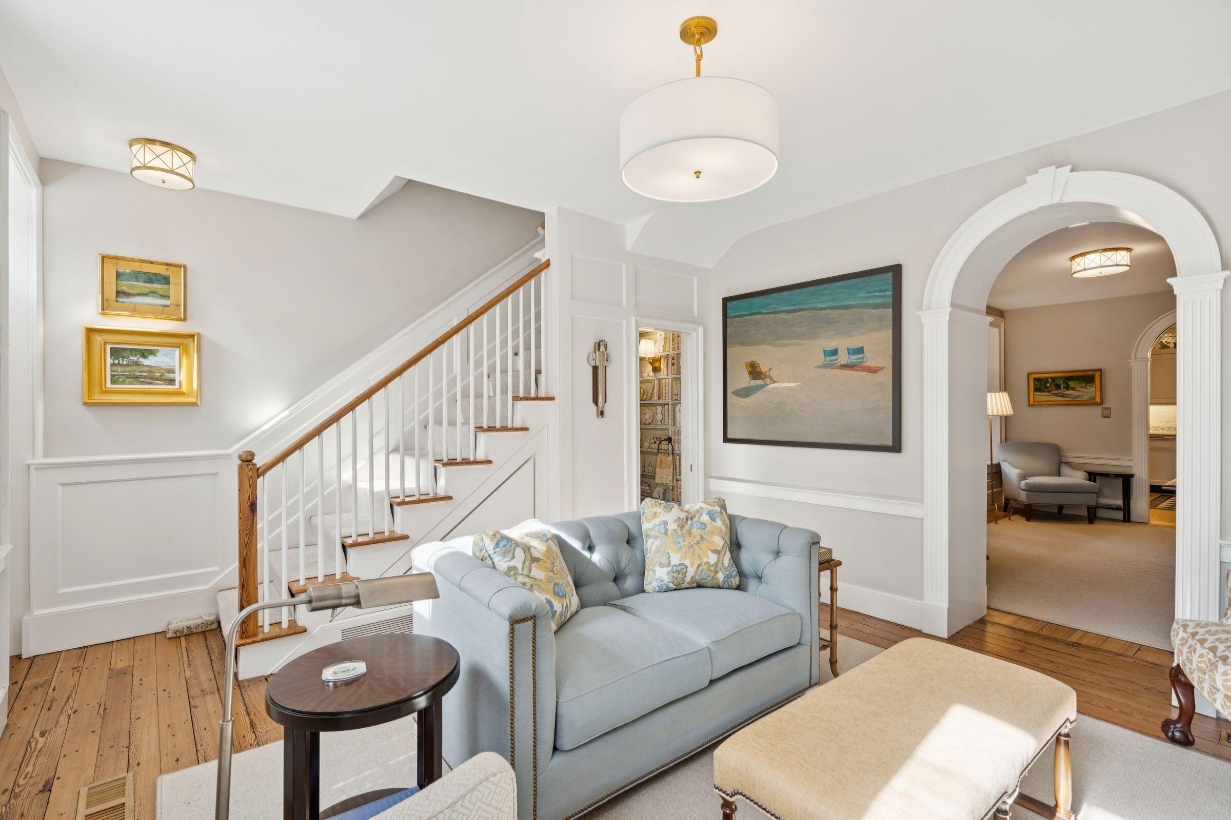 6 St Michaels Alley Charleston, SC 29401 - Photo 9 of 81 7