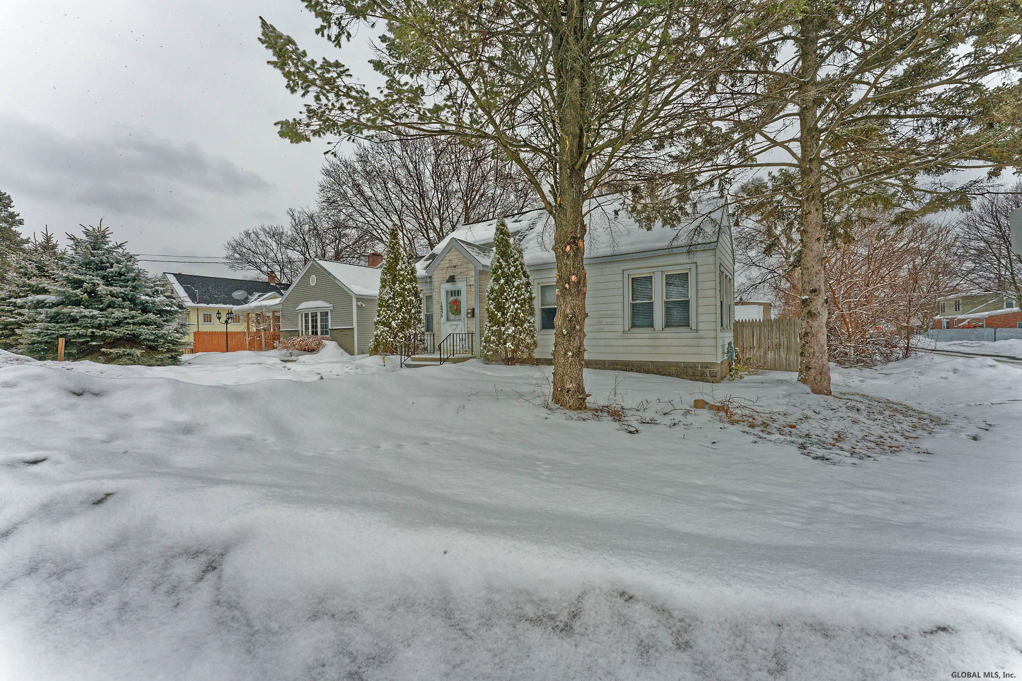 1245 North Westcott Road Rotterdam, NY 12306 - Photo 3 of 33 Photo 3