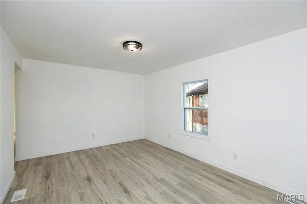 $209,900 | 1402 Dammert Avenue, St. Louis, MO 63125