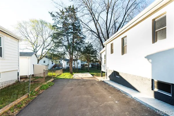 $209,900 | 1402 Dammert Avenue, St. Louis, MO 63125