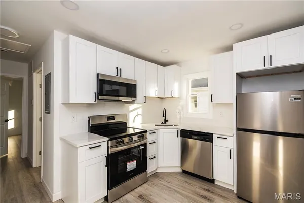 $209,900 | 1402 Dammert Avenue, St. Louis, MO 63125