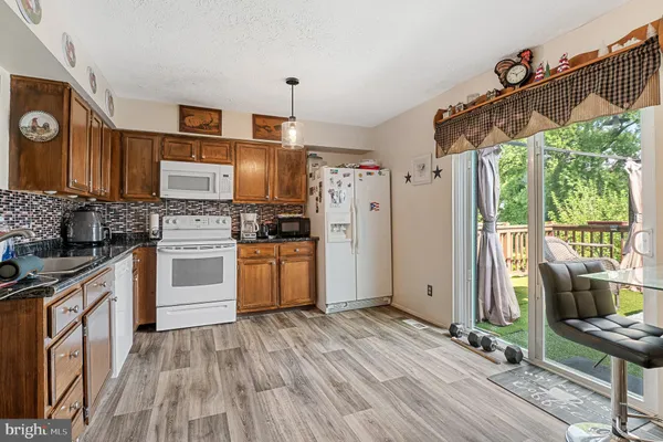 $2,300 | 107 Highshire Court, Baltimore, MD 21222