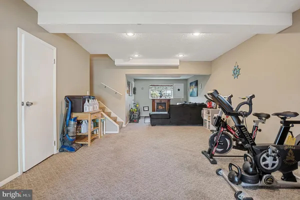 $2,300 | 107 Highshire Court, Baltimore, MD 21222