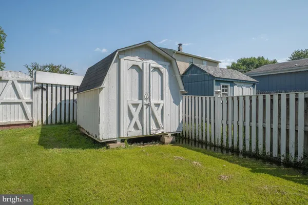 $2,300 | 107 Highshire Court, Baltimore, MD 21222