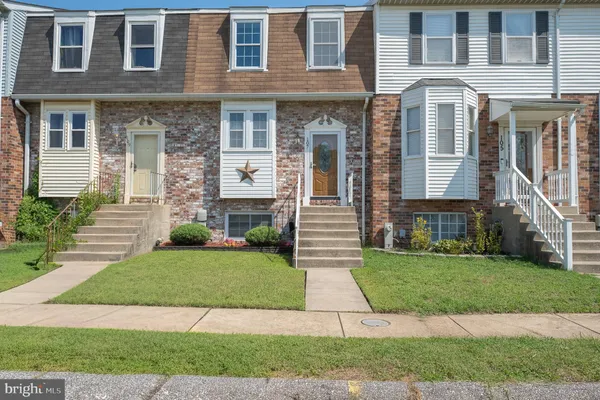 $2,300 | 107 Highshire Court, Baltimore, MD 21222