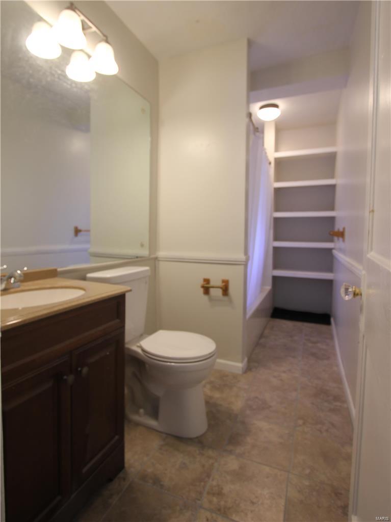 2405 Walton Road St. Louis, MO 63114 - Photo 8 of 18 Gallery Image 8