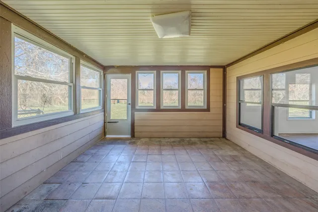 $329,000 | 1169 Business 71, Columbus, TX 78934