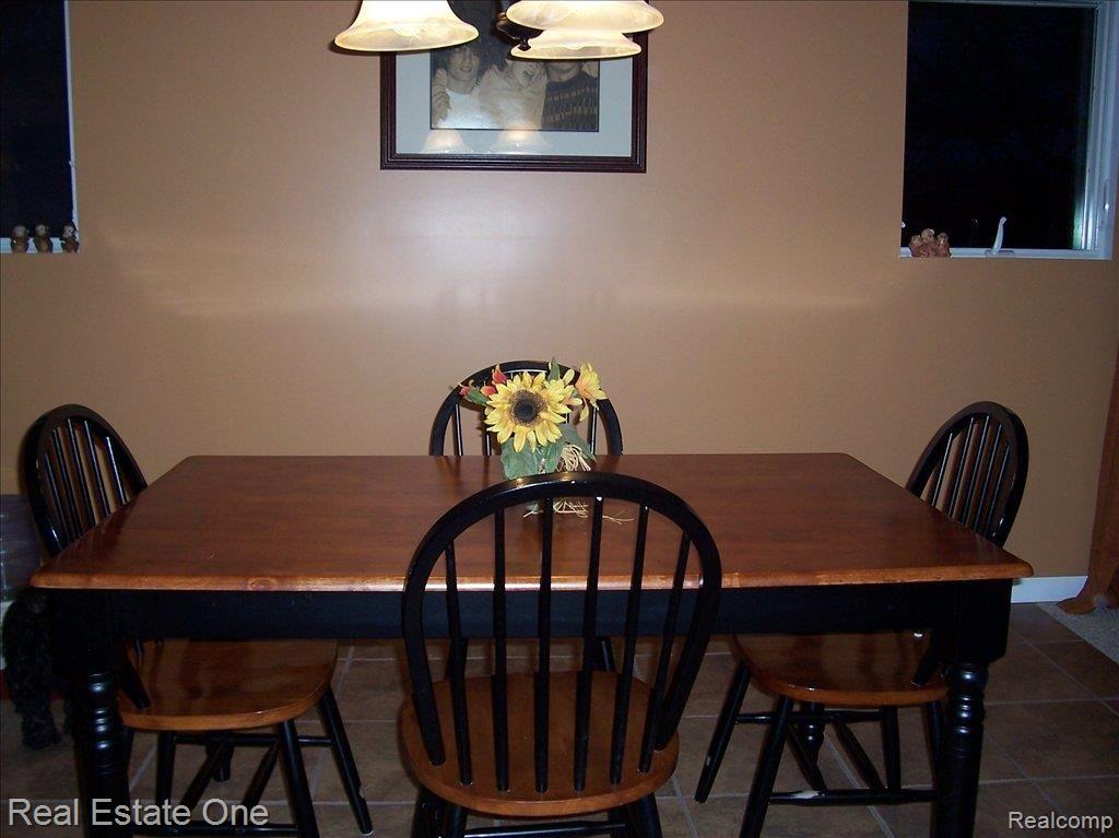 1215 Pratt Road Metamora, MI 48455 - Photo 3 of 23 Dining