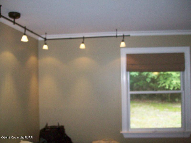 201 Balson Road Stroudsburg, PA 18360 - Photo 15 of 26 Bedroom 4 - Den