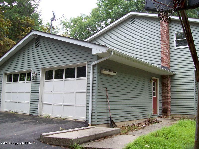 201 Balson Road Stroudsburg, PA 18360 - Photo 24 of 26 2 Car garage