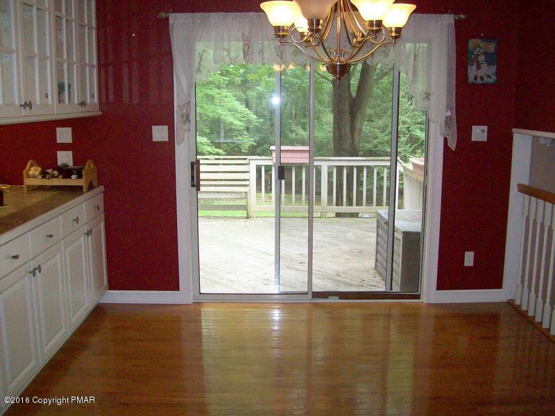 201 Balson Road Stroudsburg, PA 18360 - Photo 3 of 26 Dining area