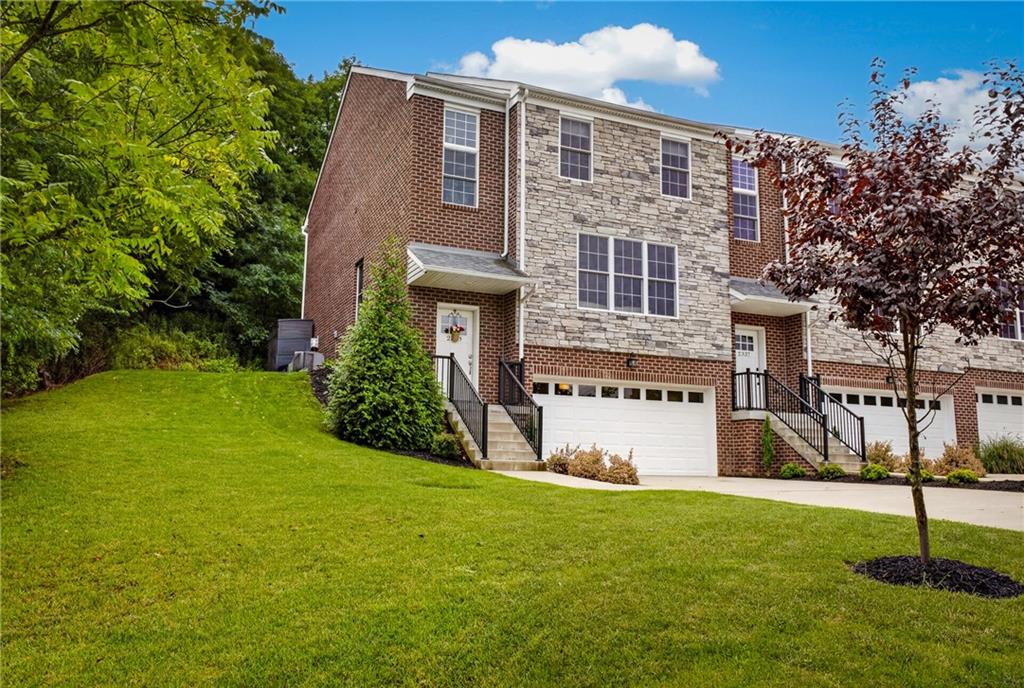 2335 Old Greentree Road Carnegie, PA 15106 - Photo 1 of 27 Gallery Image 1