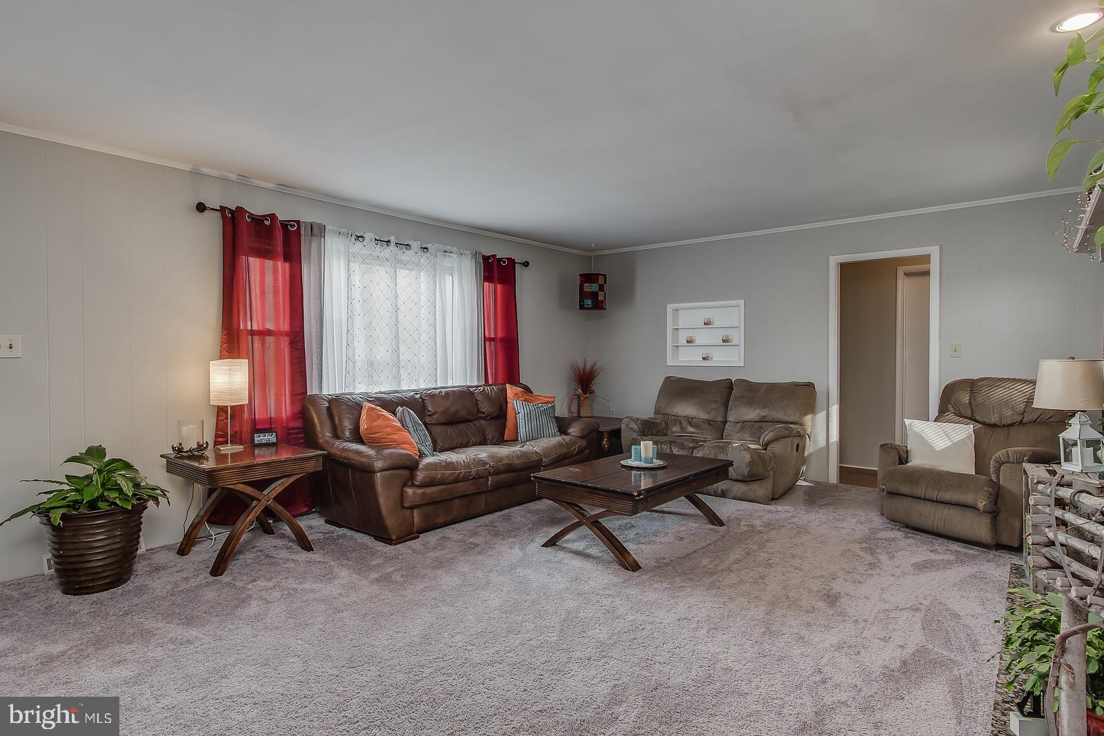 4217 Middlepoint Road Myersville, MD 21773 - Photo 13 of 42 Gallery Image 13