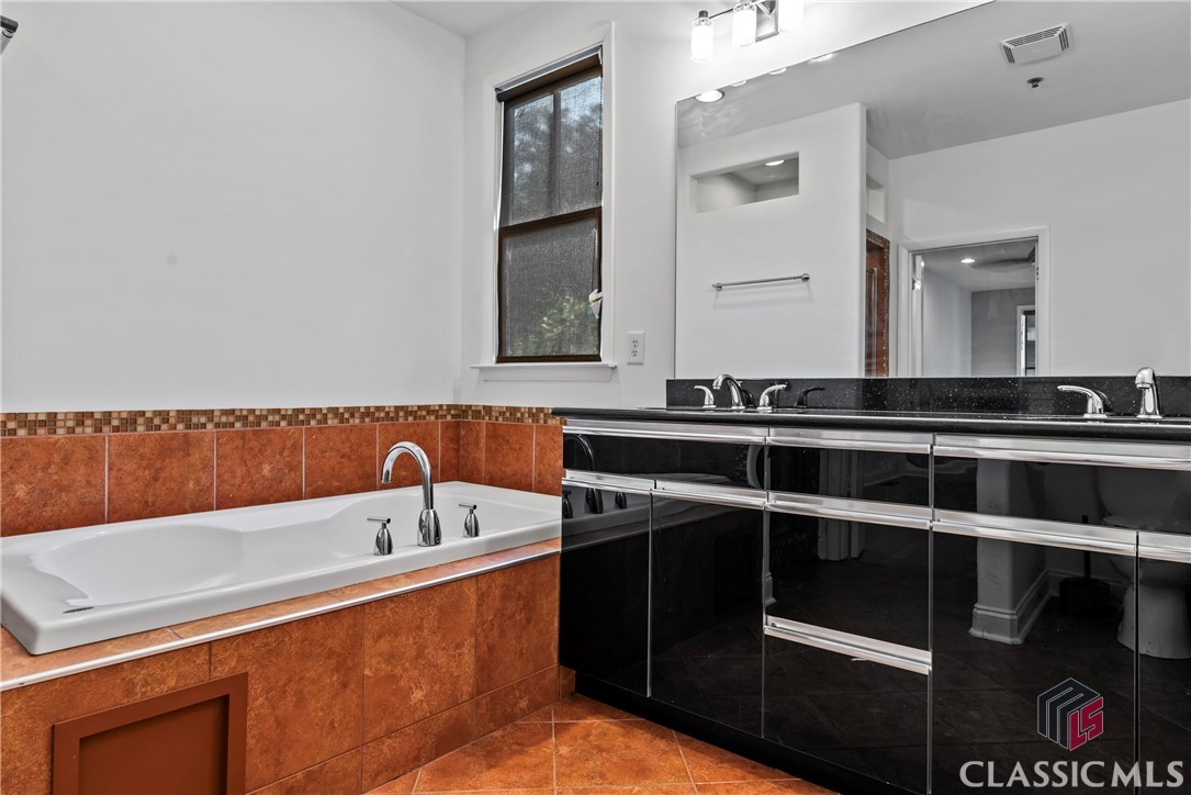 118 Ruth Drive, Unit 260 Athens, GA 30601 - Photo 16 of 24