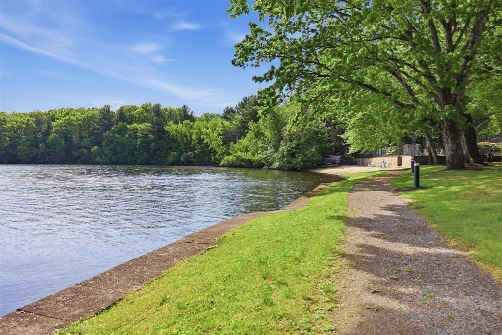 60 Pointe Rok Drive, Unit 60 Worcester, MA 01604 - Photo 41 of 42