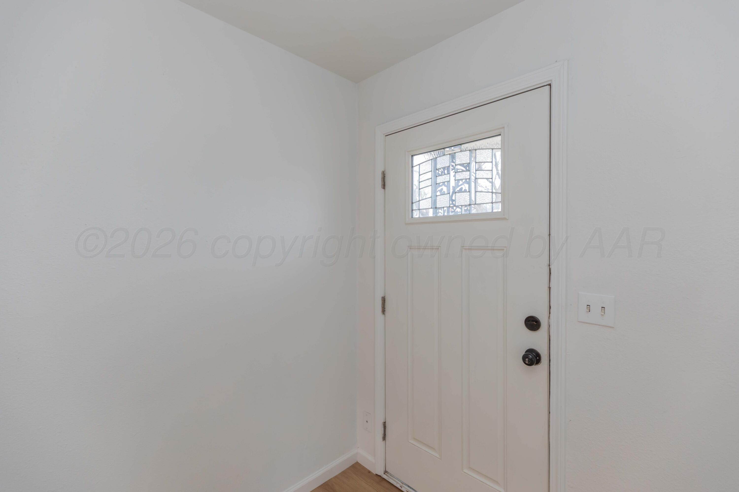 205 South Forest Street Amarillo, TX 79106 - Photo 5 of 29 a view of an empty room