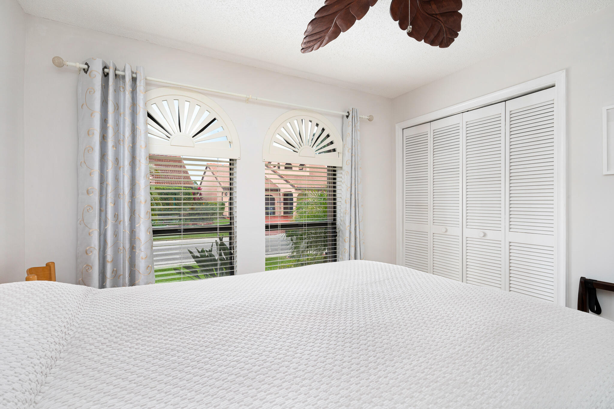 22785 Marbella Circle Boca Raton, FL 33433 - Photo 18 of 24 photo-19