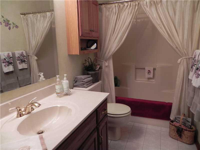 460 Cobblestone Road Avon, IN 46123 - Photo 20 of 24 Gallery Image 20