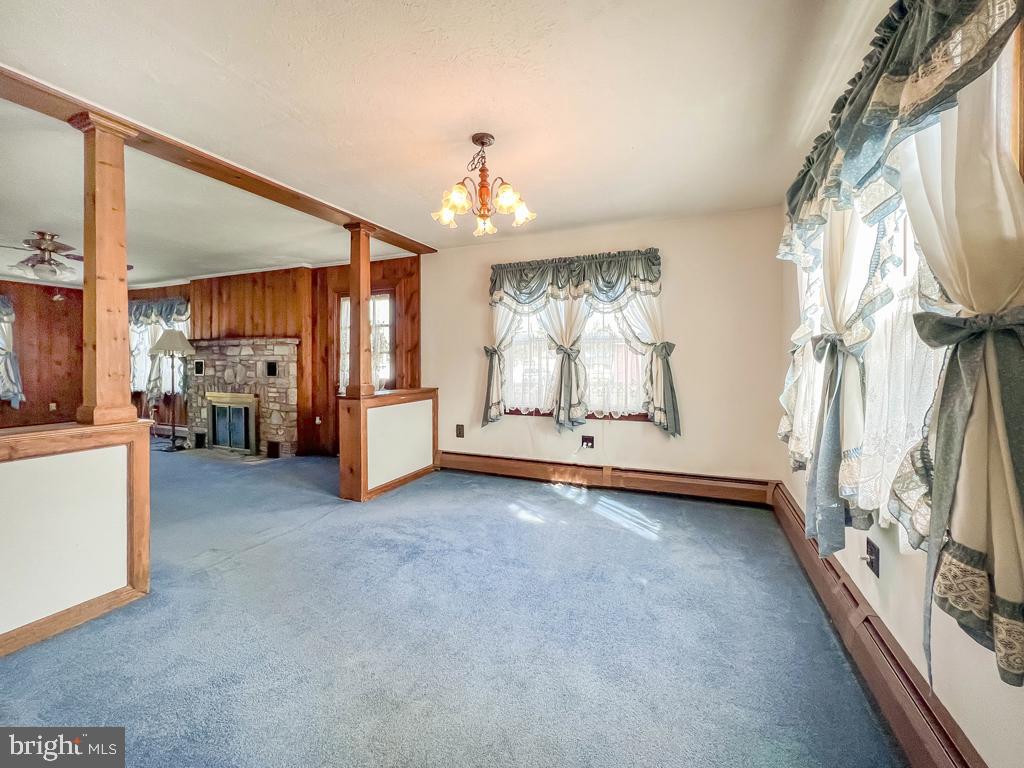 728 Keystone Street Croydon, PA 19021 - Photo 7 of 34 Dining Room