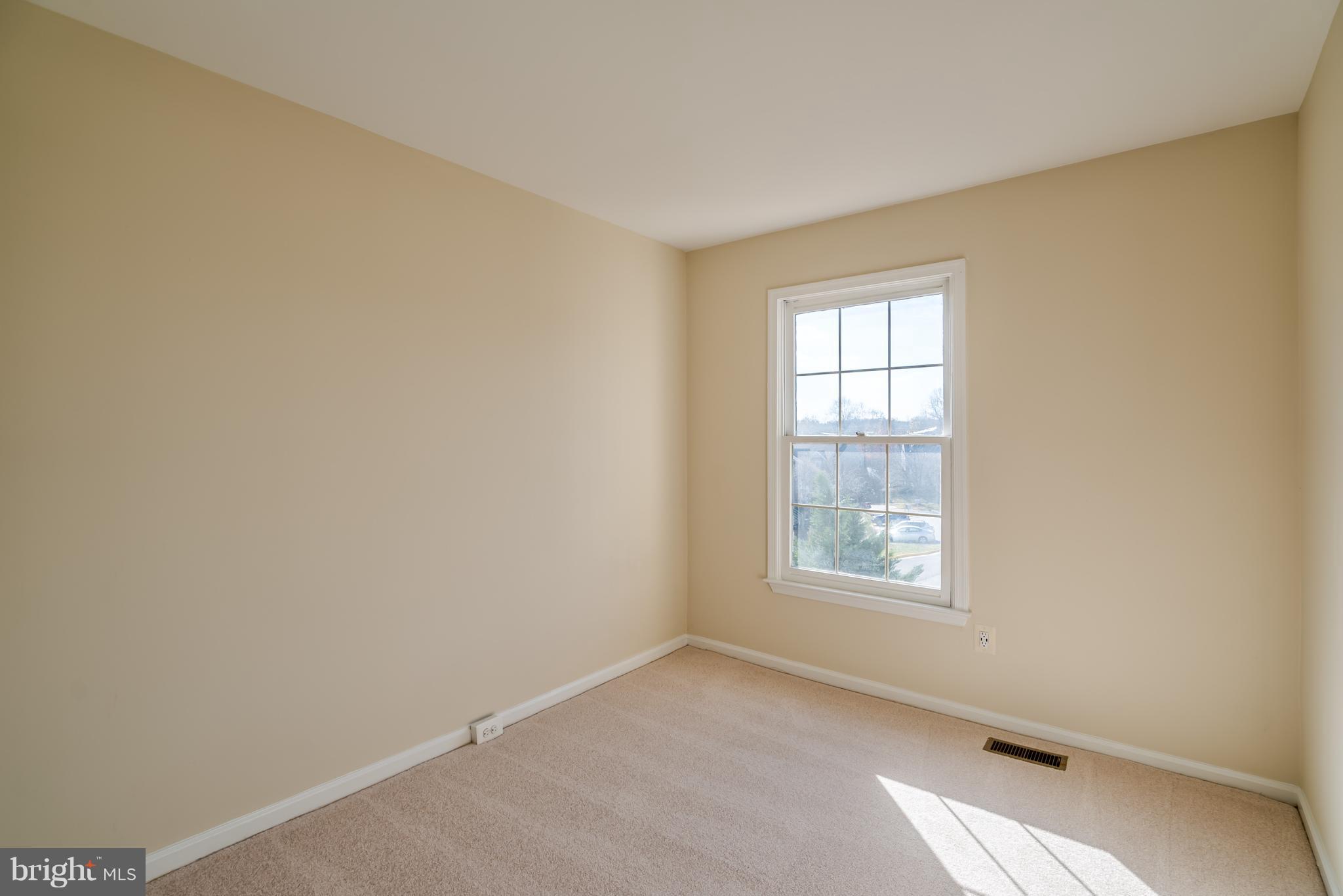 46869 Rabbitrun Terrace Sterling, VA 20164 - Photo 18 of 29 Gallery Image 18