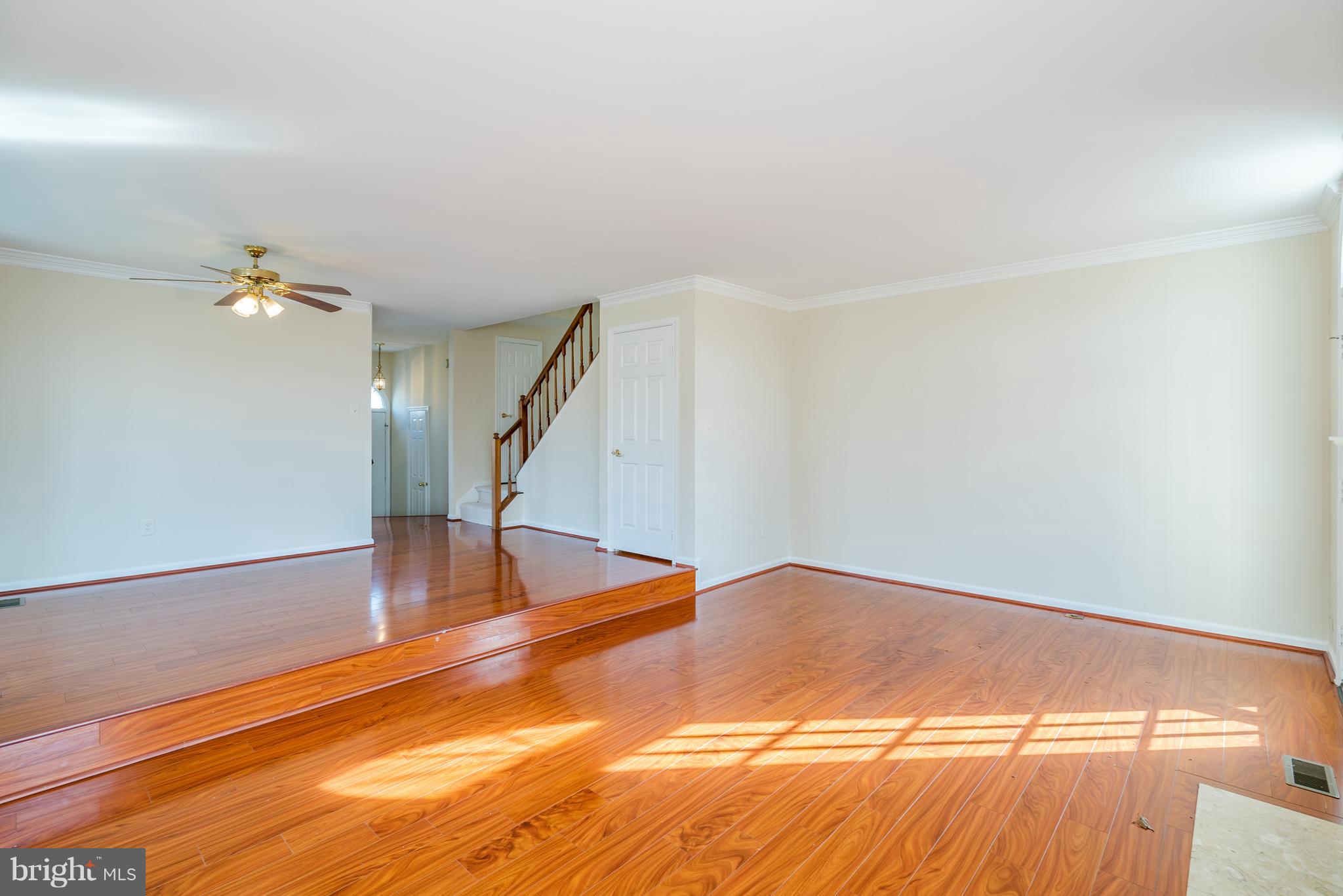 46869 Rabbitrun Terrace Sterling, VA 20164 - Photo 10 of 29 Gallery Image 10
