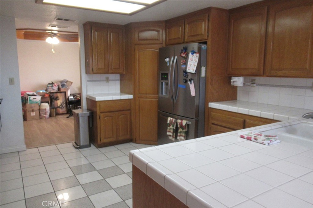 16035 Venango Road Apple Valley, CA 92307 - Photo 10 of 28