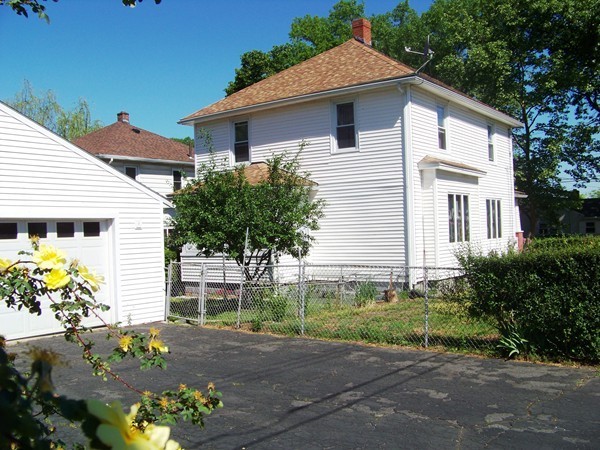 11 Acton Street Springfield, MA 01151 - Photo 1 of 17 Gallery Image 1