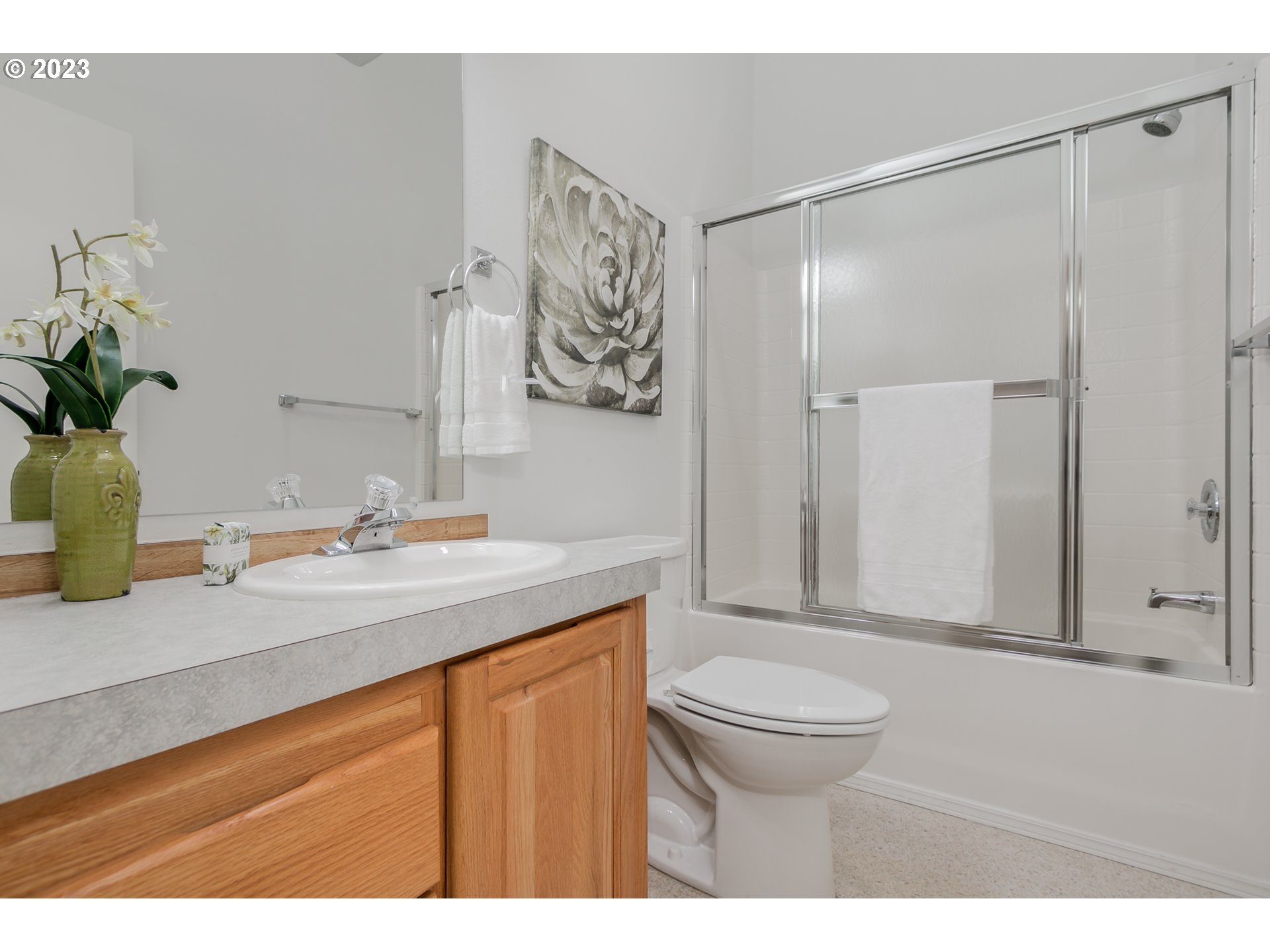 116 Pine Tree Loop Florence, OR 97439 - Photo 21 of 42 Bathroom