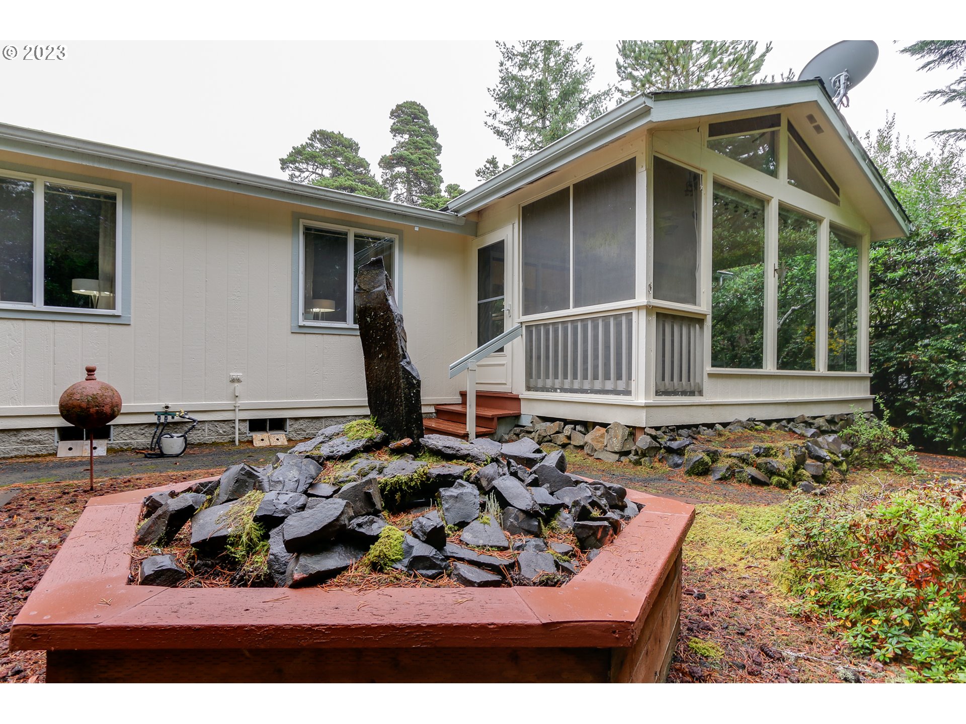 116 Pine Tree Loop Florence, OR 97439 - Photo 29 of 42 Backyard