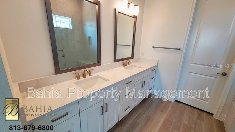 1074 Seagrape Drive Ruskin, FL 33570 - Photo 22 of 61