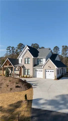 $825,000 | 252 West Old Pendleton Road, Central, SC 29630