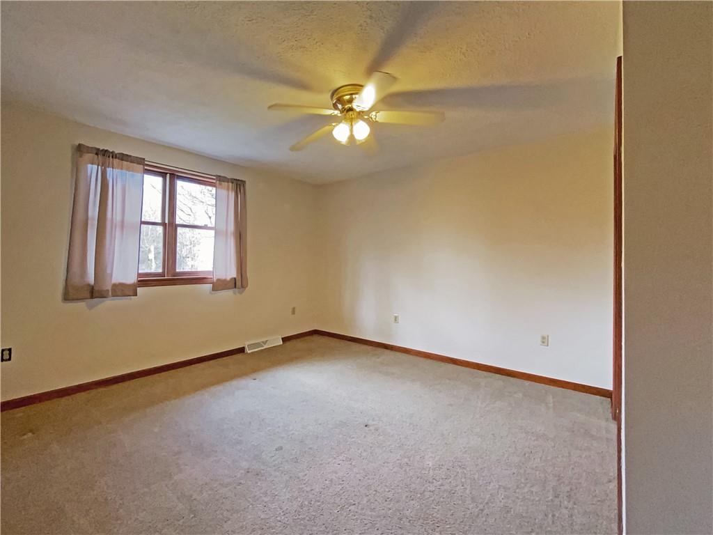 672 Engle Road Industry, PA 15052 - Photo 17 of 25
