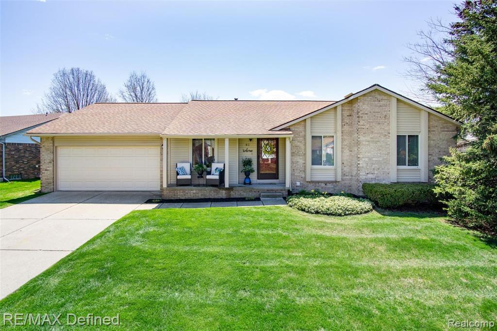 81 Foxboro Drive Rochester Hills, MI 48309 - Photo 2 of 34