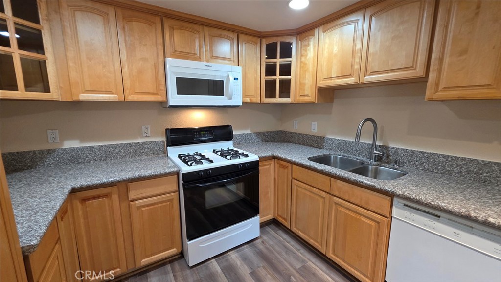 2561 Gonzaga Lane Riverside, CA 92507 - Photo 4 of 24