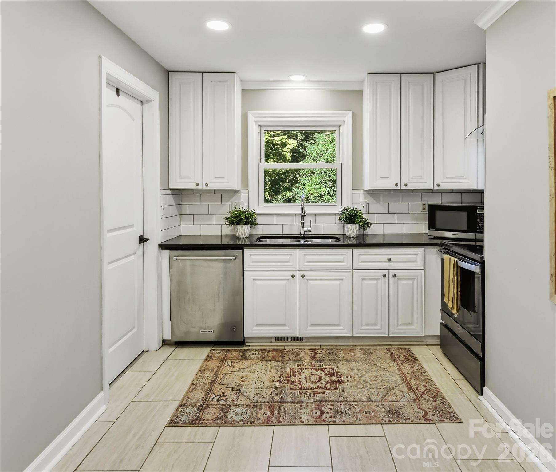 5726 Sharon Road Charlotte, NC 28210 - Photo 12 of 30 Gallery Image 12