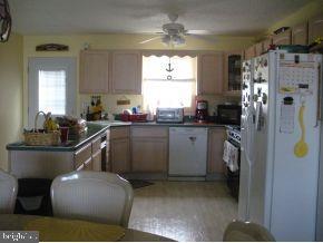 124 Mary Alice Road Manahawkin, NJ 08050 - Photo 5 of 12 Gallery Image 5