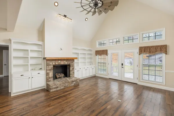 $724,900 | 54 Whispering Pine, Trenton, GA 30752