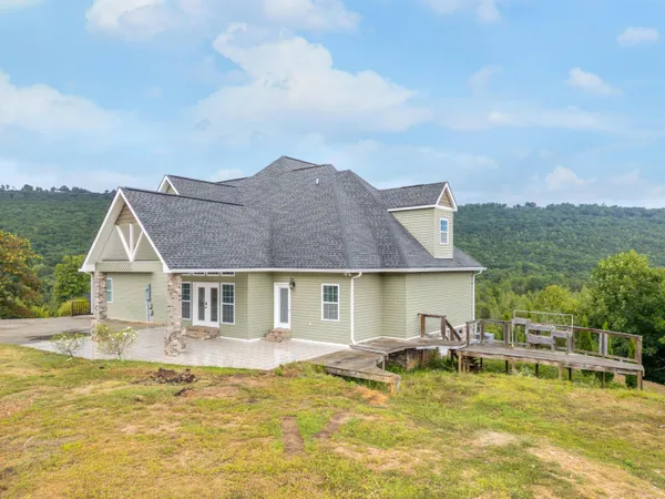 $724,900 | 54 Whispering Pine, Trenton, GA 30752