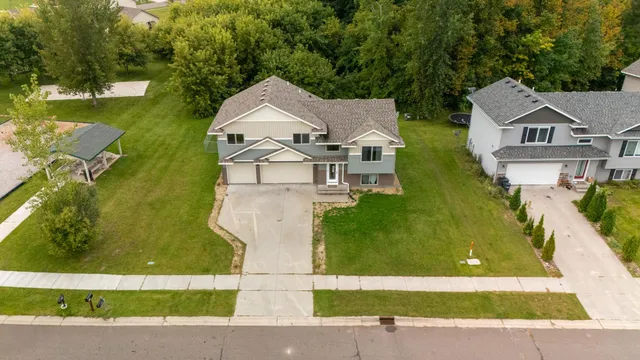$305,999 | 435 Highview Loop Southeast, Pine City, MN 55063