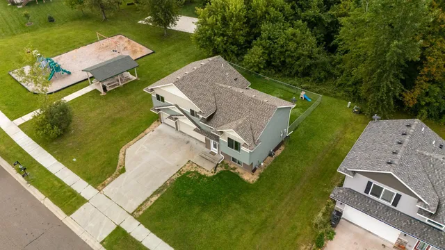 $305,999 | 435 Highview Loop Southeast, Pine City, MN 55063