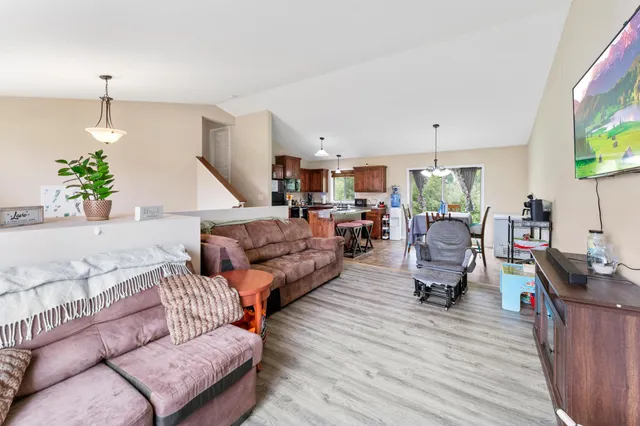 $305,999 | 435 Highview Loop Southeast, Pine City, MN 55063