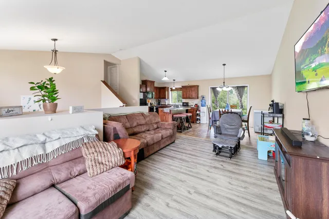 $305,999 | 435 Highview Loop Southeast, Pine City, MN 55063