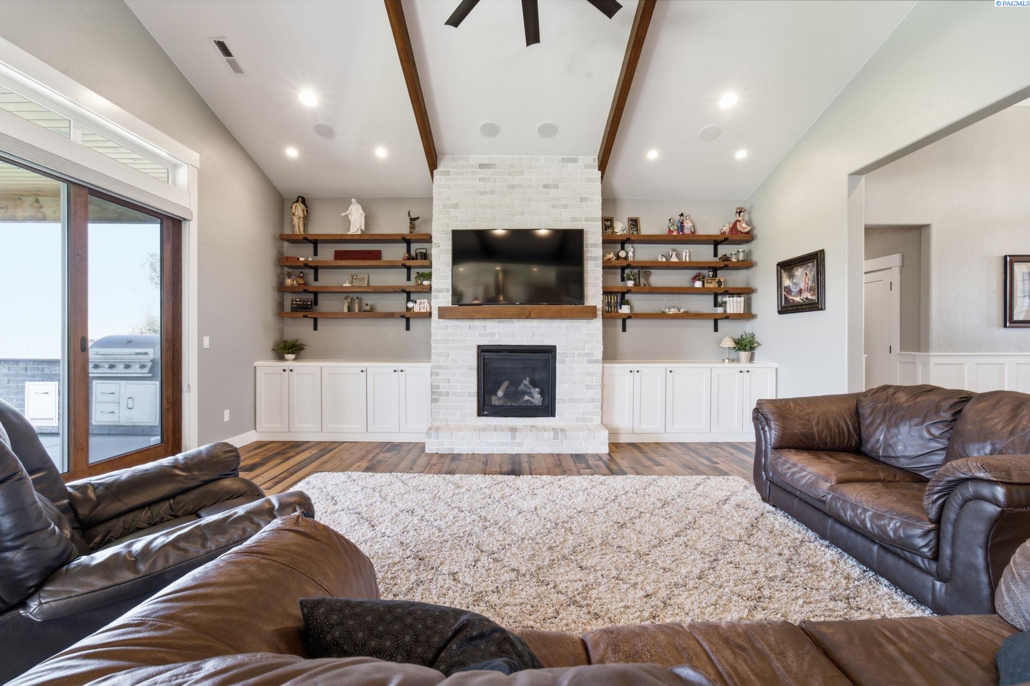 75103 East Reata Road Kennewick, WA 99338 - Photo 11 of 48 Gallery Image 11